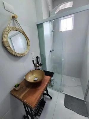 Uma casa de banho em Residencial Imperador Vista Mar