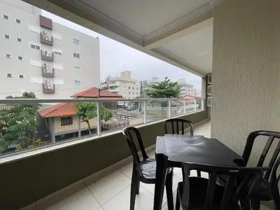 A planta de B117 - Aluguel 03 dormitórios a 200 metros do mar