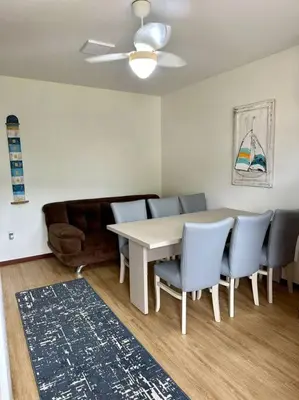 A planta de CONFORTÁVEL APARTAMENTO VISTA MAR QUATRO ILHAs