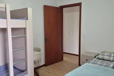 A planta de CONFORTÁVEL APARTAMENTO VISTA MAR QUATRO ILHAs