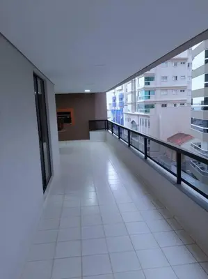 A planta de Apartamento Meia Praia - Portal das Flores