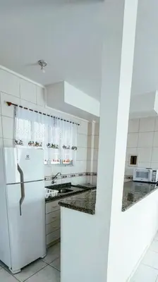 A cozinha ou kitchenette de Sobrado a 100 metros do mar
