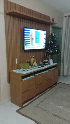 Uma televisão e/ou sistema de entretenimento em Casa em Bombas - Bombinhas