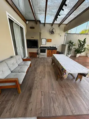A cozinha ou kitchenette de Casa com 3 quartos e piscina no Mariscal