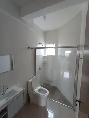 Uma casa de banho em AP 04 Praia Mariscal 800mt mar