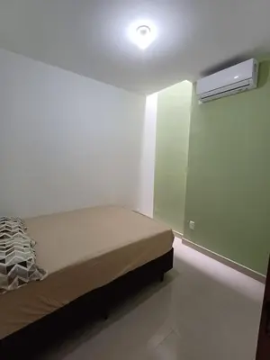 Uma cama ou camas num quarto em AP 06 Praia Mariscal 800mt mar