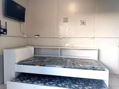 Uma cama ou camas num quarto em RJ408-02 Container a 650m de la playa de Mariscal