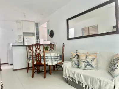 A cozinha ou kitchenette de Completo! Apto completo na praia de Palmas OJ03I
