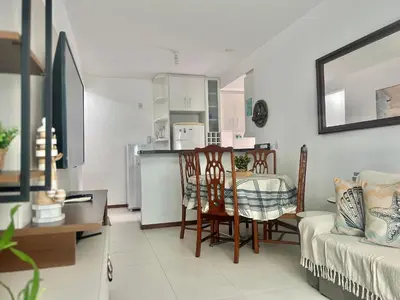 A cozinha ou kitchenette de Completo! Apto completo na praia de Palmas OJ03I