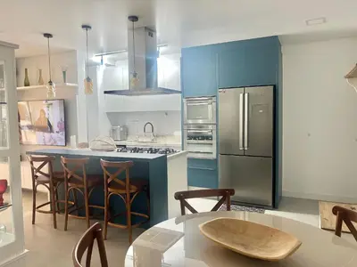 A cozinha ou kitchenette de Lindo! Apto em Home Club em Palmas - OJ08I