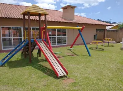 A área de jogos para crianças em RiNay Sol e Mar Itapema