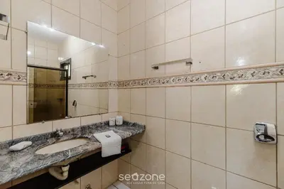 Uma casa de banho em Casa 3Q c/ Churrasqueira 140m da Praia RAE0126