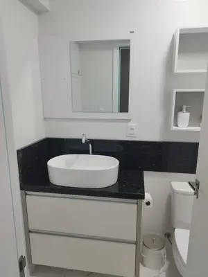 Uma casa de banho em Apartamento temporada - Meia Praia