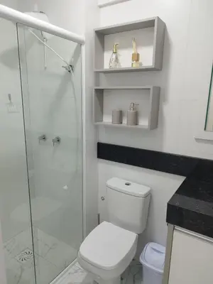 Uma casa de banho em Apartamento temporada - Meia Praia