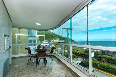 A planta de Praia de Fora 101 – Lindo Apartamento com Vista Panorâmica para o Mar na Praia de Quatro Ilhas.