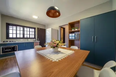 A cozinha ou kitchenette de Casa alto padrão com piscina p/15 pessoas