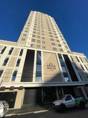 O edifício onde o apartamento está situado