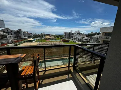 Uma varanda ou terraço em Cód 100 - Apartamento de 1suíte com spa e piscina