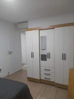 A planta de Sunset Boulevard Residence Apartamento 302