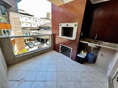 A cozinha ou kitchenette de Cobertura Duplex com vista para o Mar de Bombinhas
