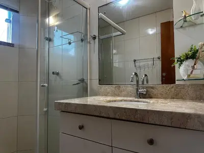 Uma casa de banho em B254- Apto 3 quartos com 2 vagas de garagem Bombas