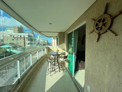 Uma varanda ou terraço em B254- Apto 3 quartos com 2 vagas de garagem Bombas
