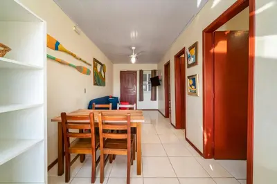 Uma área de estar em #16-T - (Refúgio e Mar) Hospedagem em Canto Grande, Bombinhas
