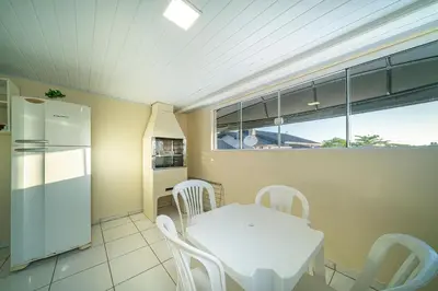 A cozinha ou kitchenette de #20-T - (Refúgio e Mar) Hospedagem em Canto Grande, Bombinhas