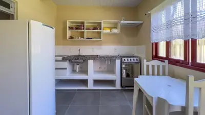 A cozinha ou kitchenette de #41-B - (Refúgio e Mar) Hospedagem em Canto Grande, Bombinhas