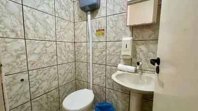Uma casa de banho em #44-CG - (Refúgio e Mar) Hospedagem em Canto Grande, Bombinhas