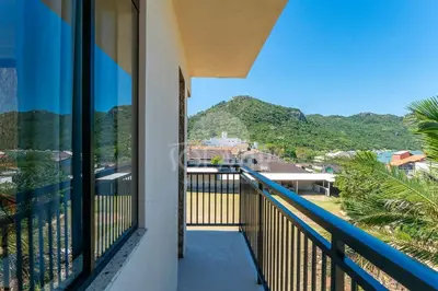Uma vista geral da montanha ou uma vista da montanha a partir da casa de férias