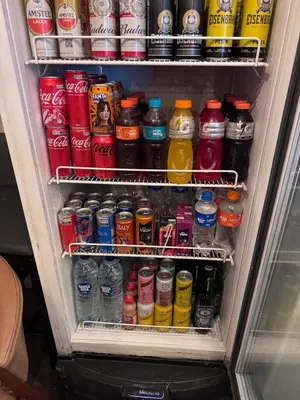 Bebidas em Pousada recanto do canário suite 2 Dallas
