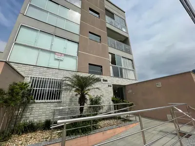 O edifício onde o apartamento está situado