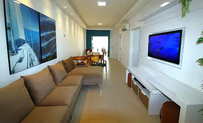 Uma televisão e/ou sistema de entretenimento em 1065 Excelente Apto com vista para o mar-Bombinhas