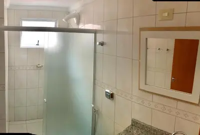 Uma casa de banho em Quadra - Mar Rua 263 - Itapema - Meia Praia