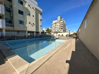 A piscina em ou perto de House of Liliane