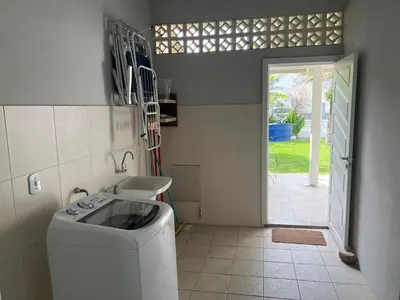 A cozinha ou kitchenette de Casa Concha 300m Praia de Bombas
