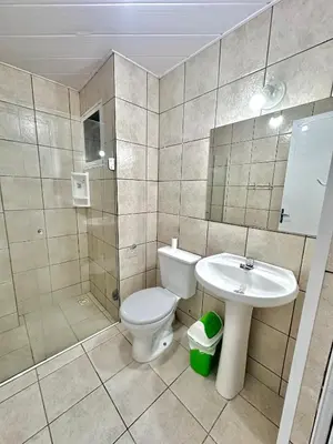 Uma casa de banho em Apartamento a 50 metros da praia em Residencial Solar das Bromélias no Centro de Bombinhas