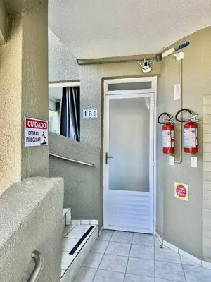 A planta de Apartamento a 50 metros da praia em Residencial Solar das Bromélias no Centro de Bombinhas