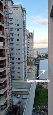 Uma vista geral de Itapema ou a vista da cidade a partir do apartamento