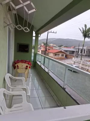 Uma varanda ou terraço em Apartamento Verde Mar