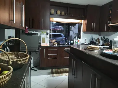 A cozinha ou kitchenette de Solar Grace casa 02