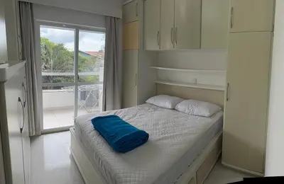 Uma cama ou camas num quarto em Lindo Apto 3 Quartos Solar das Bromelias