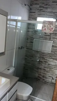 Uma casa de banho em Quarto ECONÔMICO - Suíte