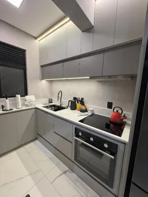 A cozinha ou kitchenette de Luxuoso Apartamento com Rooftop Vista Mar, Piscina Aquecida e Ofurô