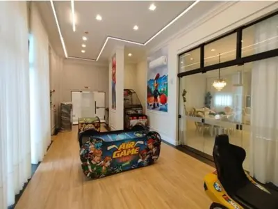 Uma área de estar em Luxuoso Apartamento com Rooftop Vista Mar, Piscina Aquecida e Ofurô