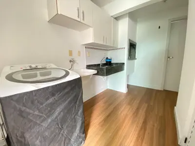 A cozinha ou kitchenette de Duplex com piscina na praia de Bombinhas