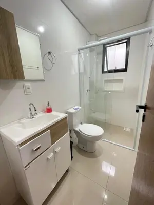 Uma casa de banho em Ap na Praia de Palmas Gov Celso Ramos SC