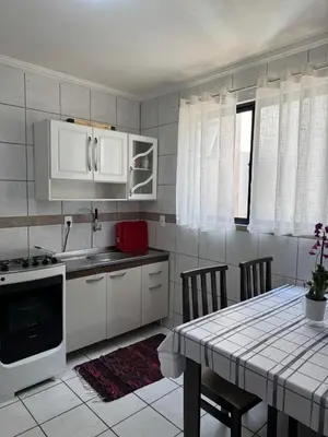 A cozinha ou kitchenette de Apartamento a 500metros da praia!