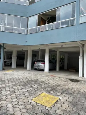O edifício onde o apartamento está situado